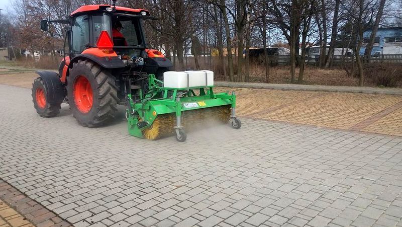 Sprzątanie parkingów 